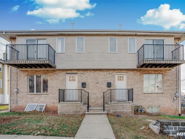 100 Harwood Terrace, PALISADES PARK, NJ 07650