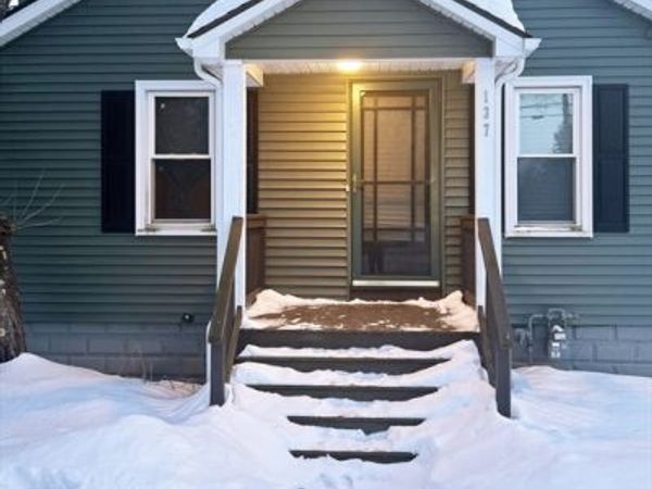 137 Mapleshade Ave, East Longmeadow, MA 01028