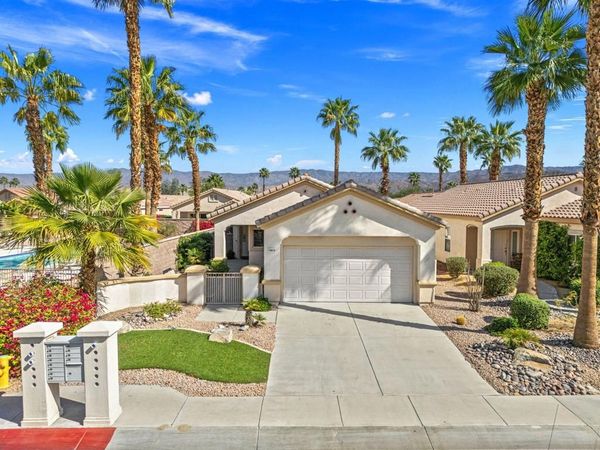 78512 Glastonbury Way, Palm Desert, CA 92211