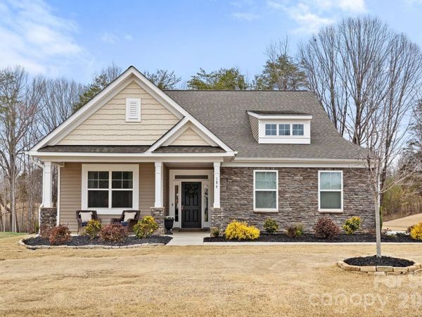 186 Park Place Circle , Winston Salem, NC 27107