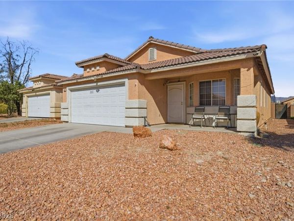 534 Sparrow Gull Court , North Las Vegas, NV 89032
