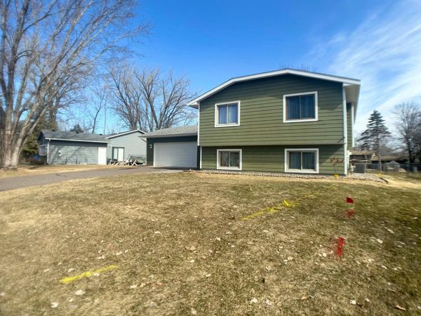 7178 Peterson Trail, Hugo, MN 55038