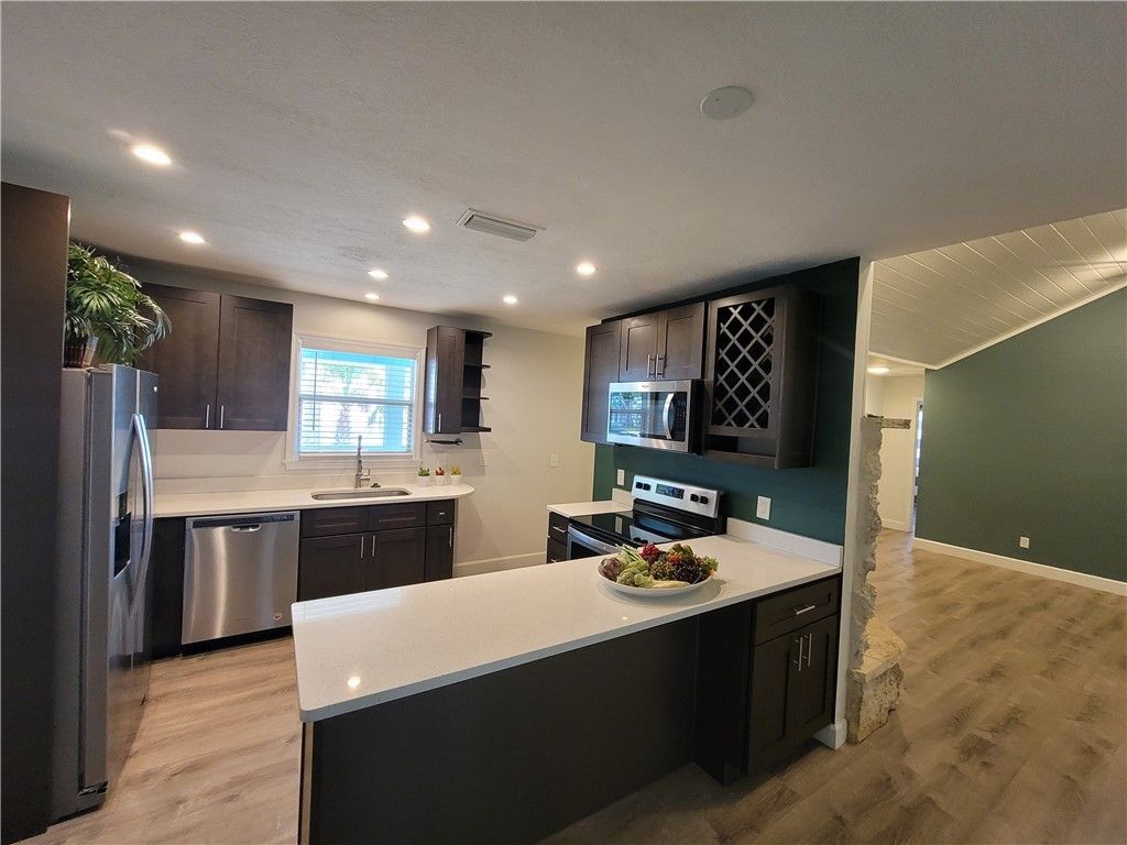 6515 5th Street, Vero Beach, FL 32968 Photo