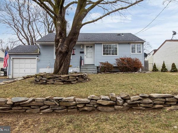 135 RIVERVIEW ROAD, PHILLIPSBURG, NJ 08865