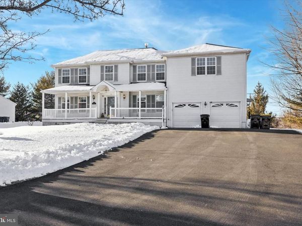 111 CLAYTON COURT , NORTH WALES, PA 19454