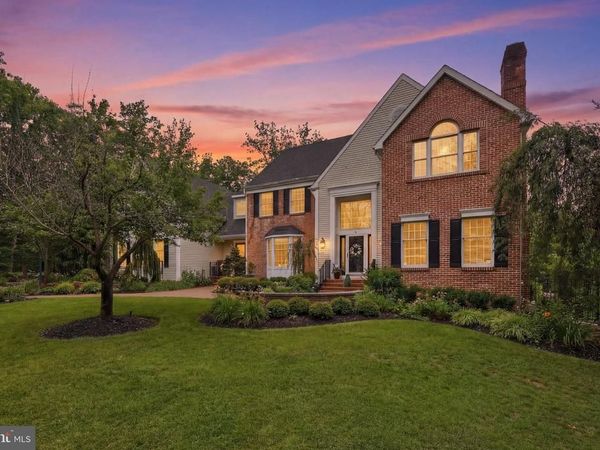6 DOVER LANE, MEDFORD, NJ 08055