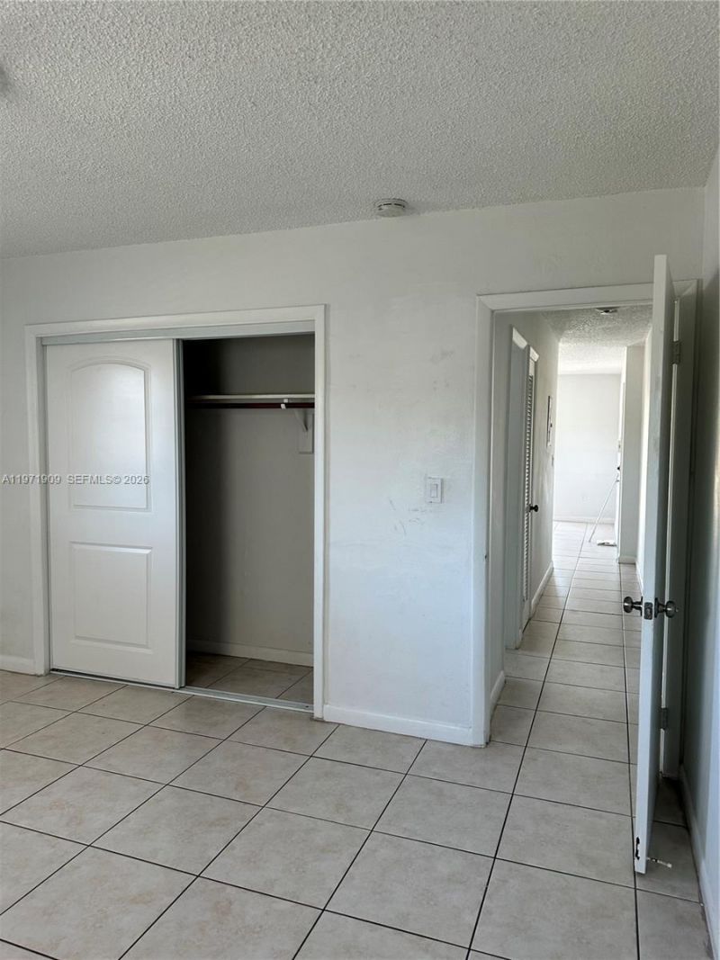 543 SW 37th Ave , Unit 4, Miami, FL 33135 Photo