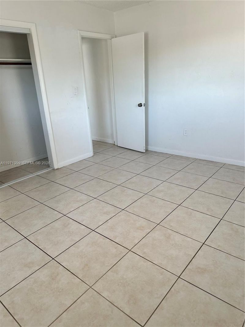 543 SW 37th Ave , Unit 4, Miami, FL 33135 Photo