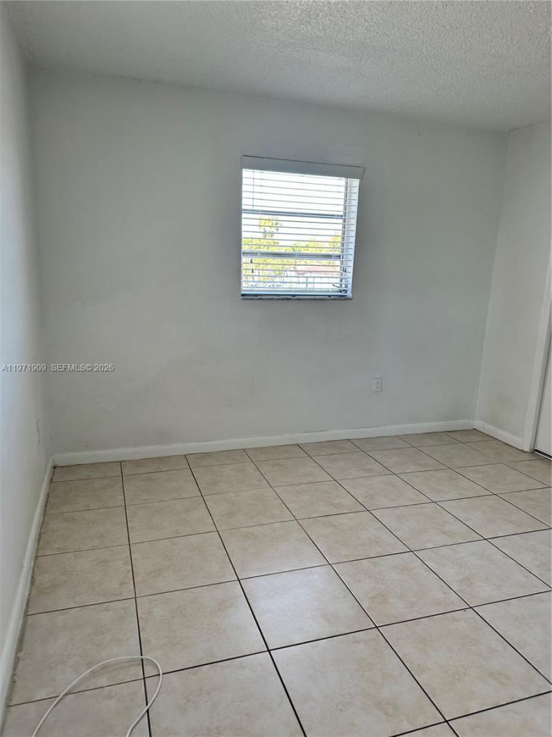 543 SW 37th Ave , Unit 4, Miami, FL 33135 Photo
