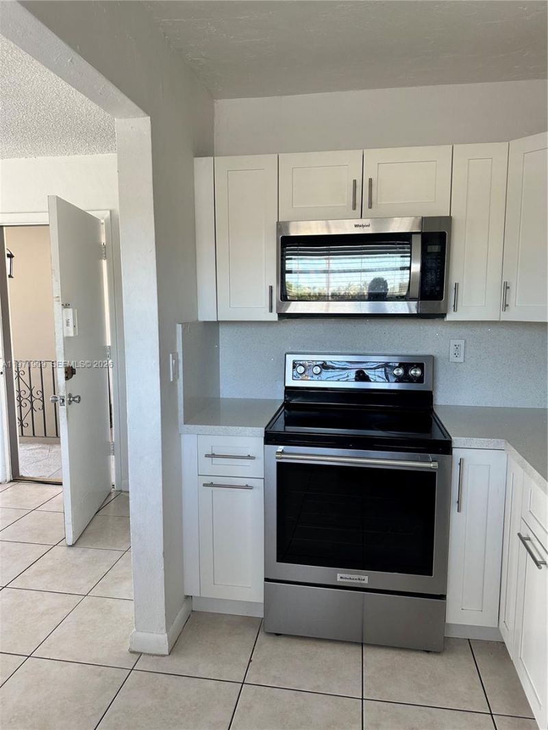 543 SW 37th Ave , Unit 4, Miami, FL 33135 Photo