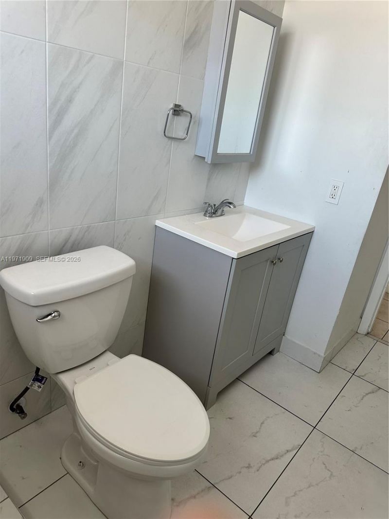 543 SW 37th Ave , Unit 4, Miami, FL 33135 Photo