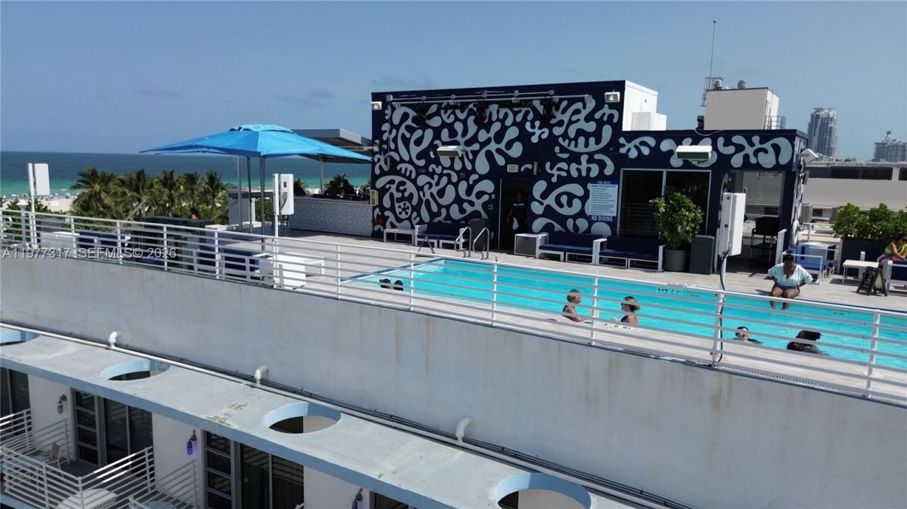 1052 Ocean Dr , Unit C407, Miami Beach, FL 33139 Photo