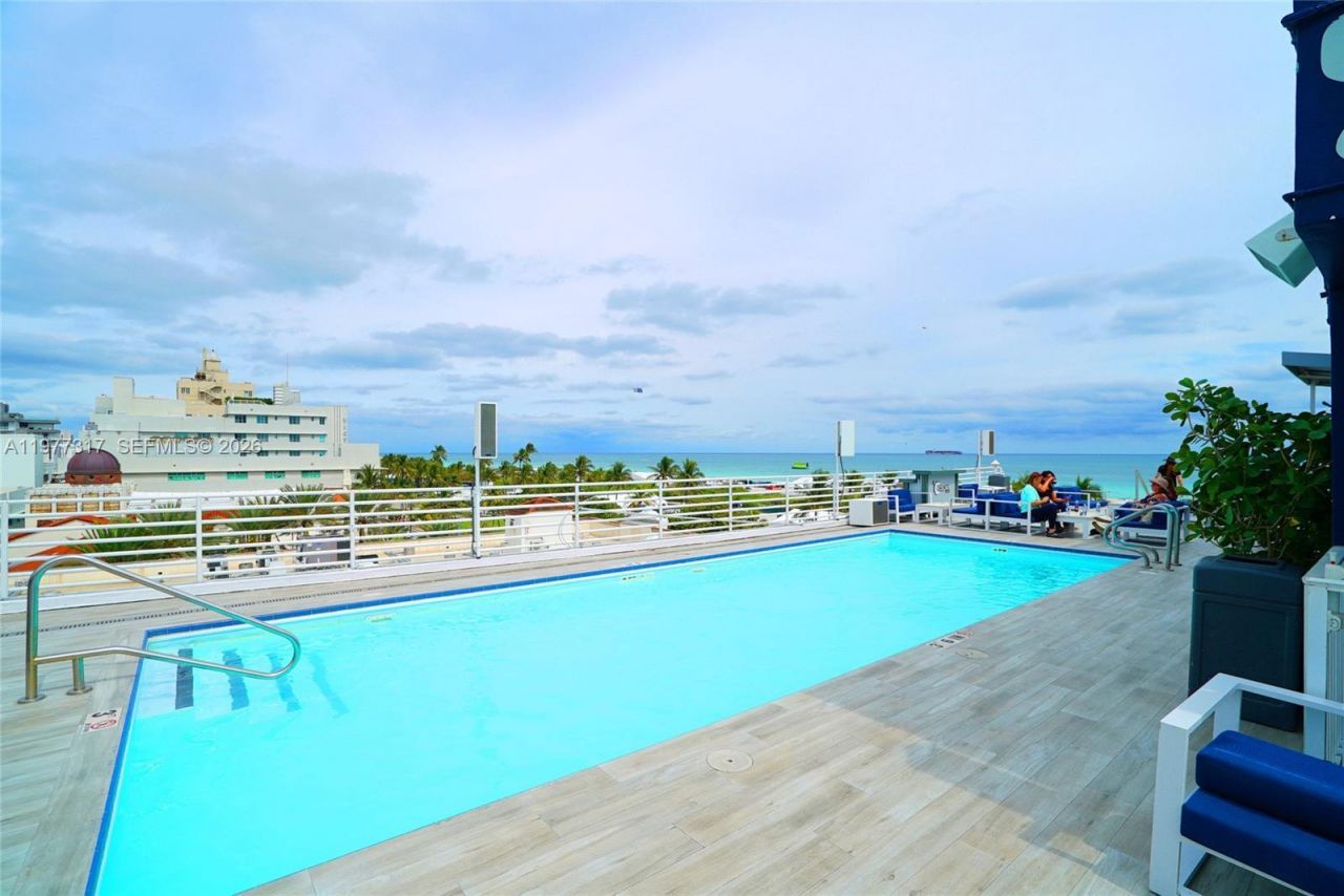 1052 Ocean Dr , Unit C407, Miami Beach, FL 33139 Photo