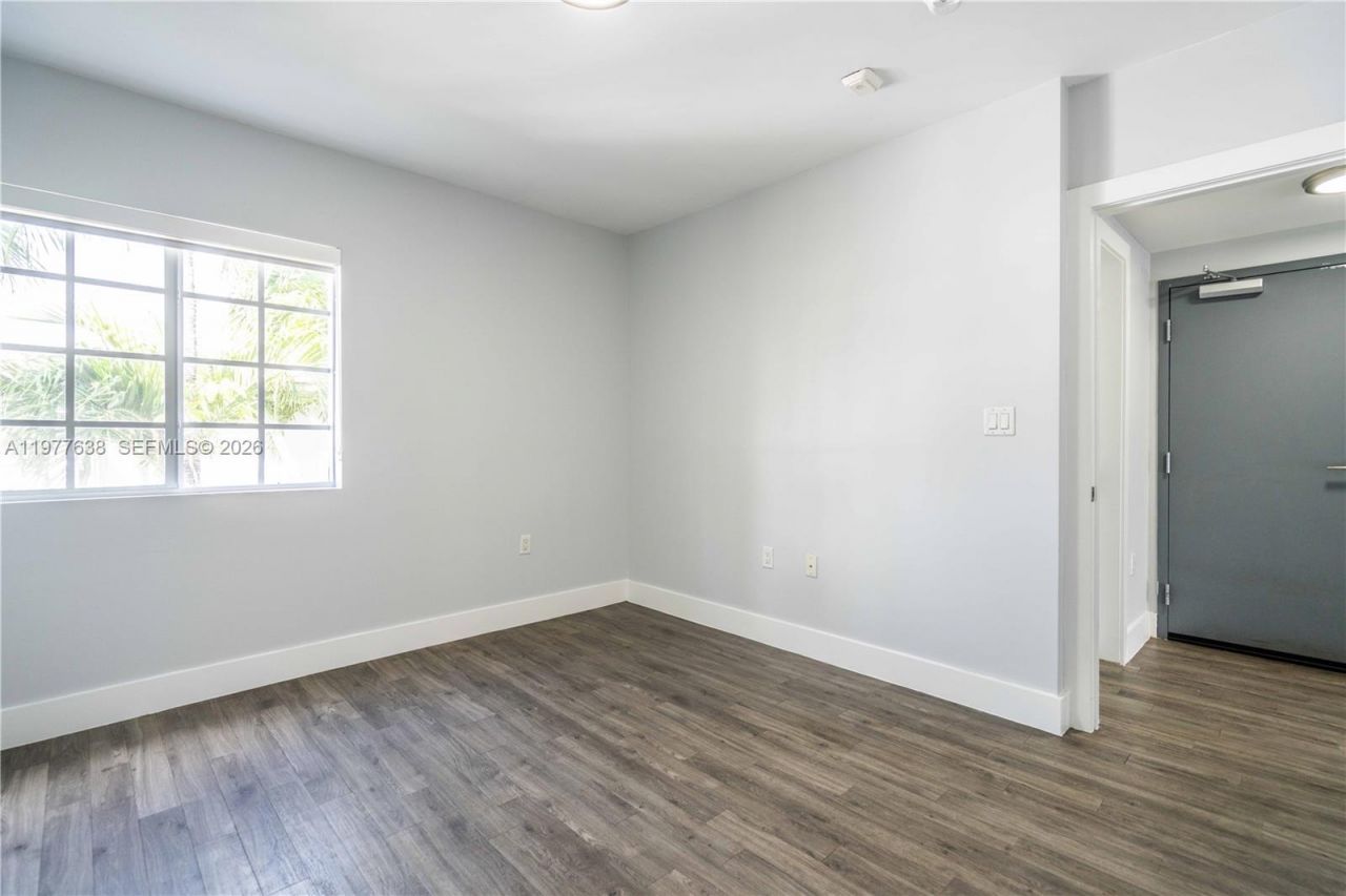 331 85th St, Unit 15, Miami Beach, FL 33141 Photo