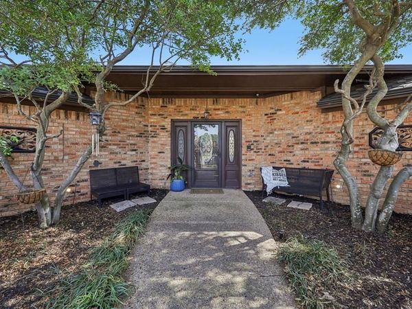 10202 Chisholm Trail, Dallas, TX 75243