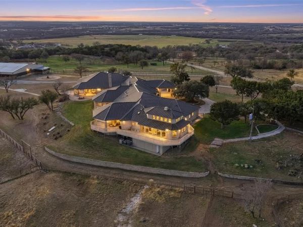 132 Countdown Trail , Weatherford, TX 76087