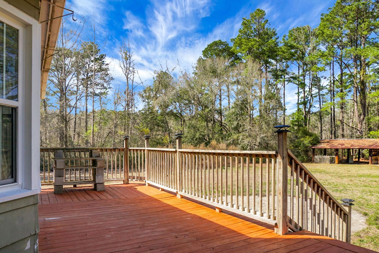 129 Melrose Place Photo 27