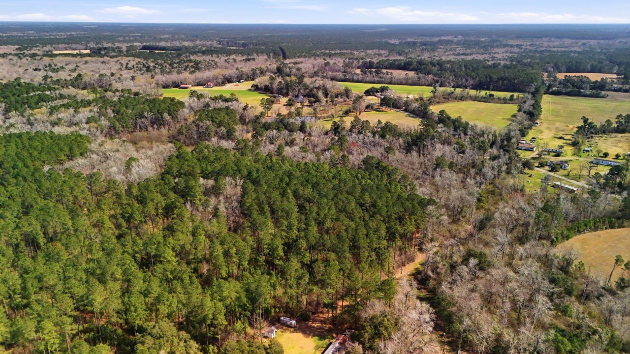 129 Melrose Place Photo 31