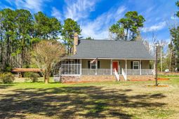 129 Melrose Place photo 4