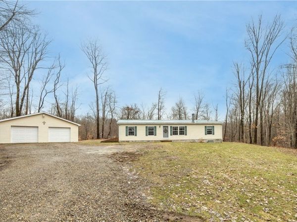 202 Lytle School Rd, Sandy Lake, PA 16145