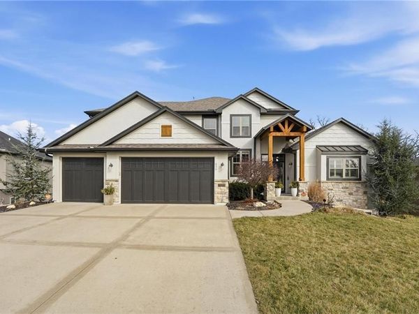 836 Old Hickory Road, Greenwood, MO 64034