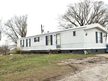 8210 Orangeburg Road, Maysville, KY 41056