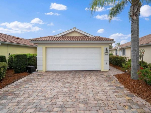 2121 BURGOS DRIVE , SARASOTA, FL 34238