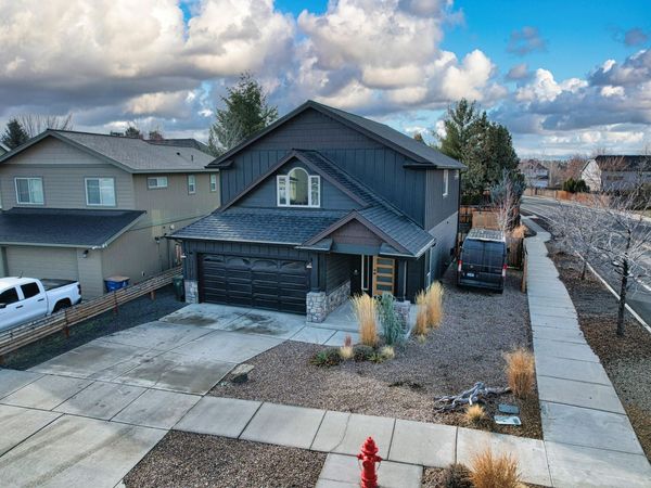 20739 NE Angora Court, Bend, OR 97701