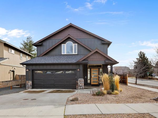 20739 NE Angora Court, Bend, OR 97701