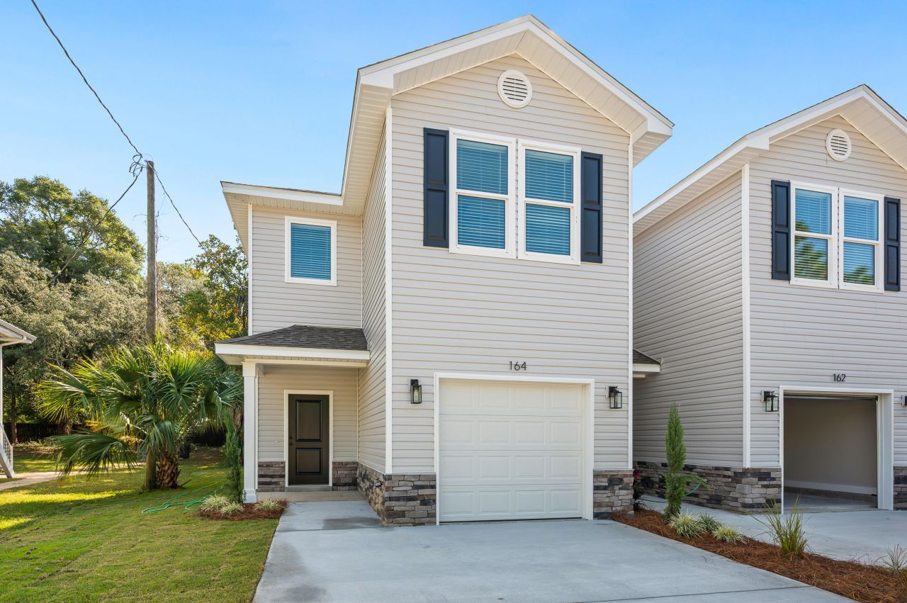 164 Westview Avenue, Valparaiso, FL 32580 Main Photo