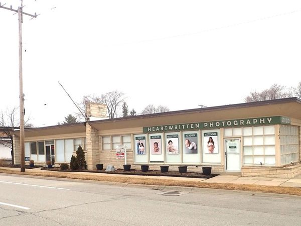 1818 E Northwest Highway , Arlington Heights, IL 60004