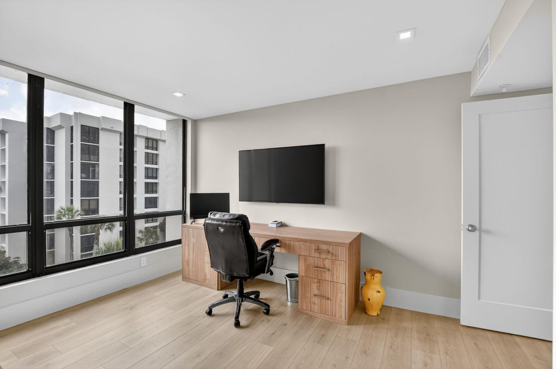 7847 Lakeside Boulevard, Unit 1051, Boca Raton, FL 33434 Photo