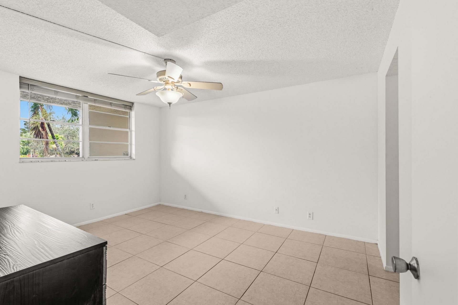9340 Lagoon Place, Unit 206, Davie, FL 33324 Photo