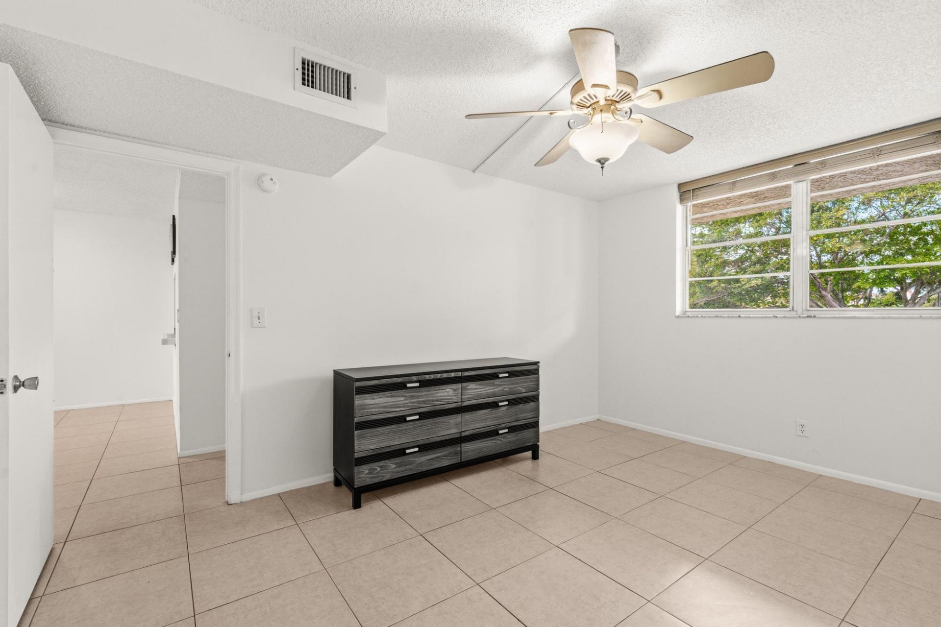 9340 Lagoon Place, Unit 206, Davie, FL 33324 Photo