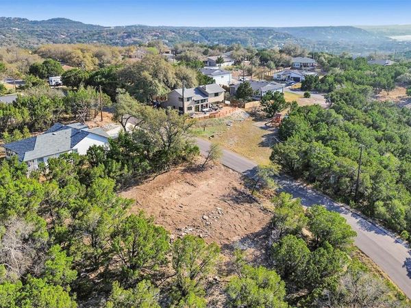 8016 Flintlock CIR, Lago Vista, TX 78645