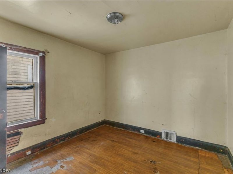 11701 Gay Avenue, Cleveland, OH 44105 Photo 13