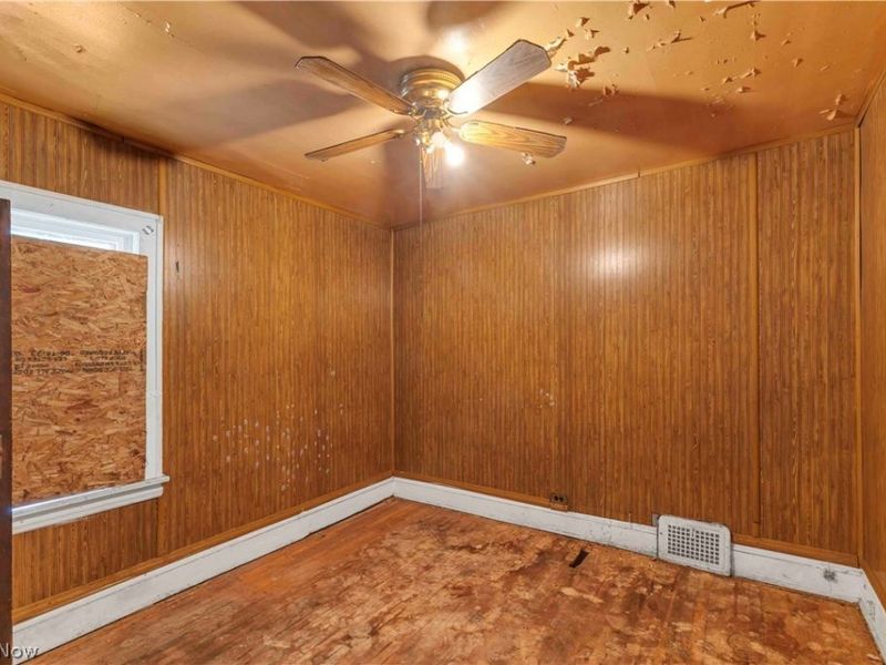 11701 Gay Avenue, Cleveland, OH 44105 Photo 27