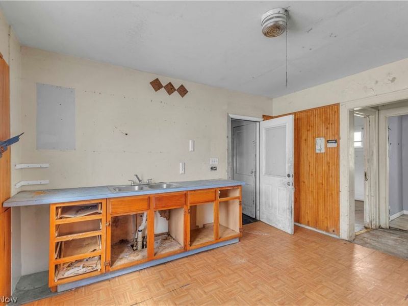 11701 Gay Avenue, Cleveland, OH 44105 Photo 5