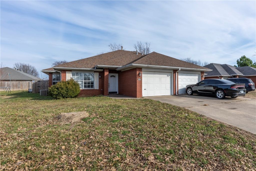 1909 & 1911 S F Street, Rogers, AR 72758 Main Photo