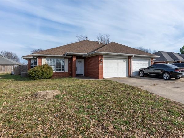 1909 & 1911 S F Street, Rogers, AR 72758