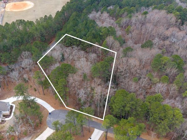 102 Ramsgate Court , Seven Lakes, NC 27376