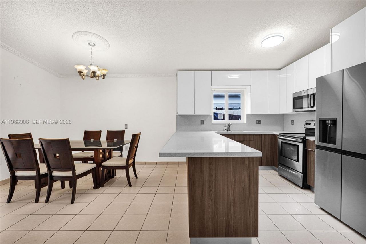 3289 W 70th St , Hialeah, FL 33018 Photo