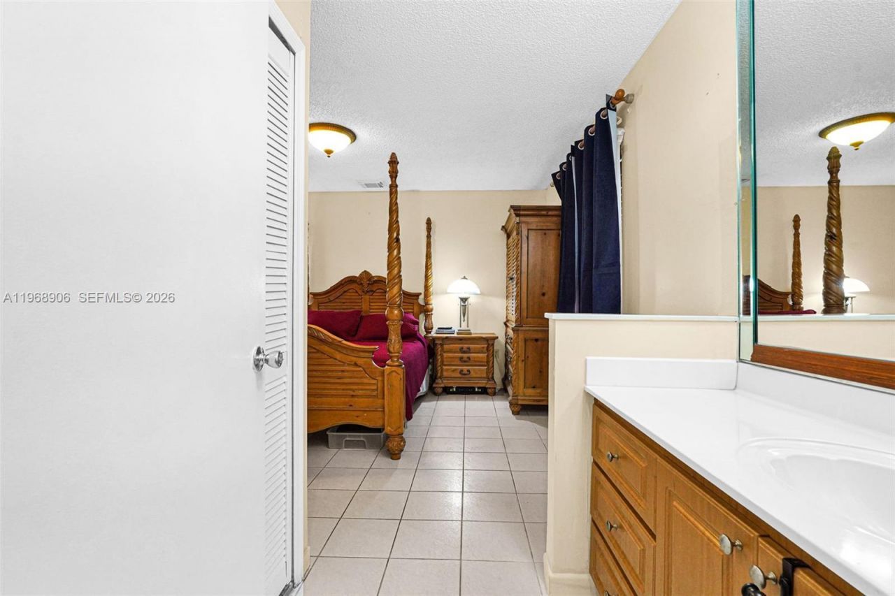 3289 W 70th St , Hialeah, FL 33018 Photo