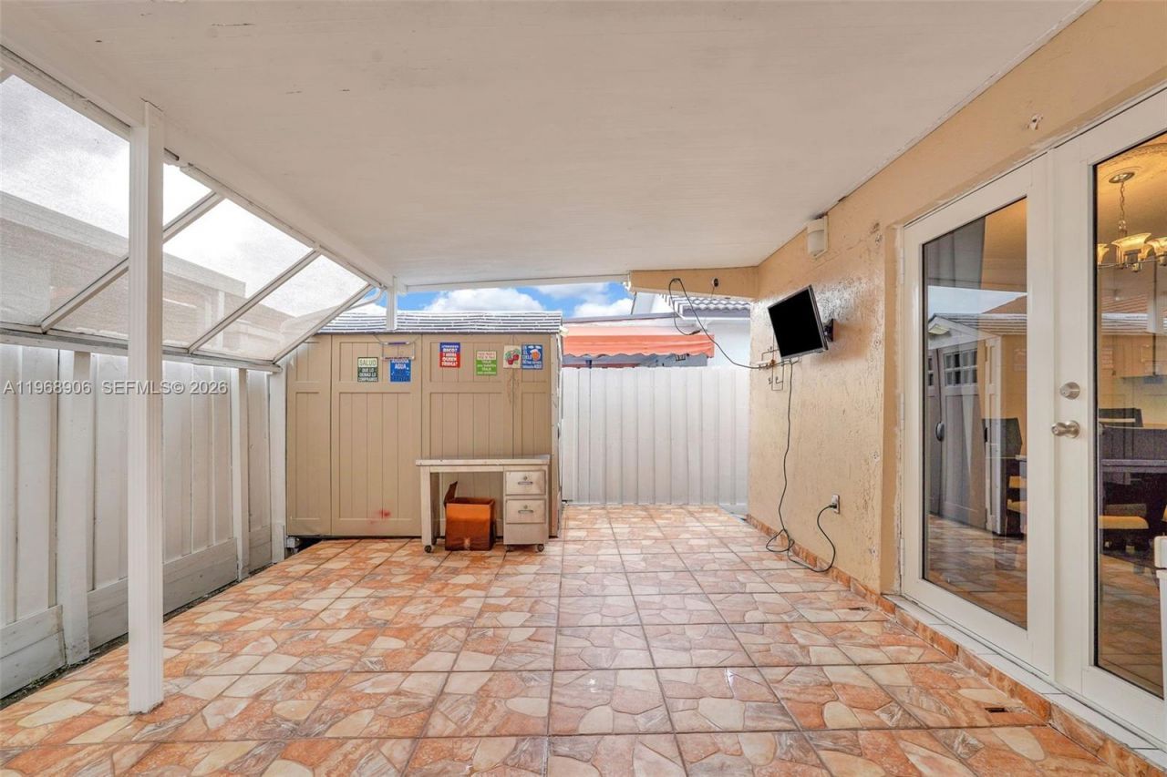 3289 W 70th St , Hialeah, FL 33018 Photo