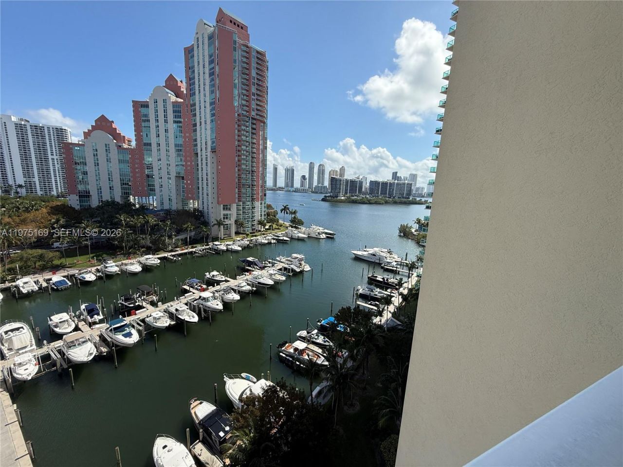 3340 NE 190th St, Unit 1105, Aventura, FL 33180 Photo