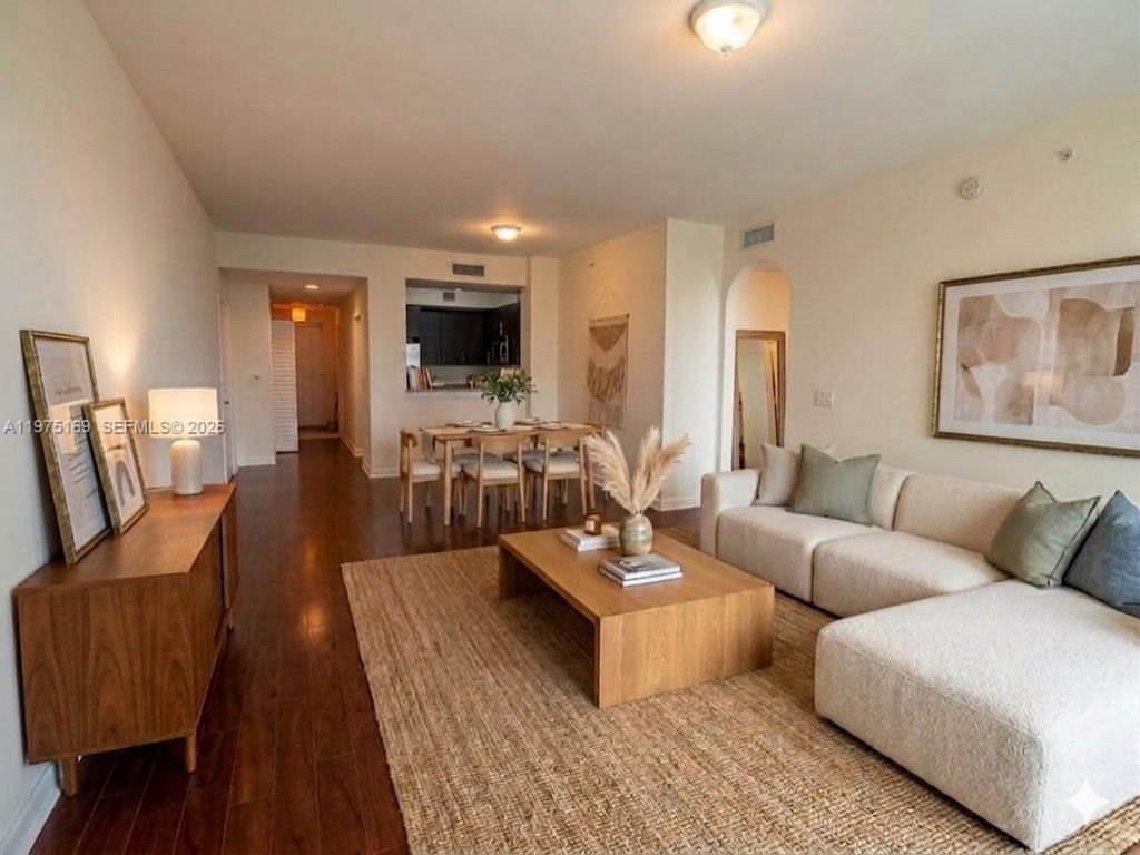 3340 NE 190th St, Unit 1105, Aventura, FL 33180 Photo