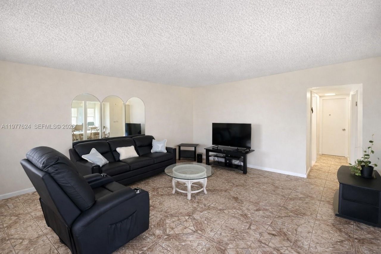 264 Norwich K , Unit 264, West Palm Beach, FL 33417 Photo