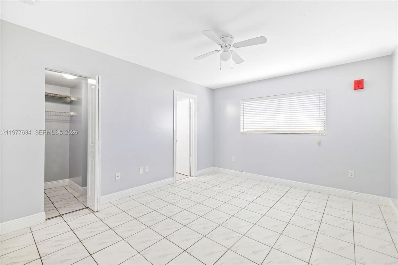 5400 W 21st Ct, Unit 402, Hialeah, FL 33016 Photo