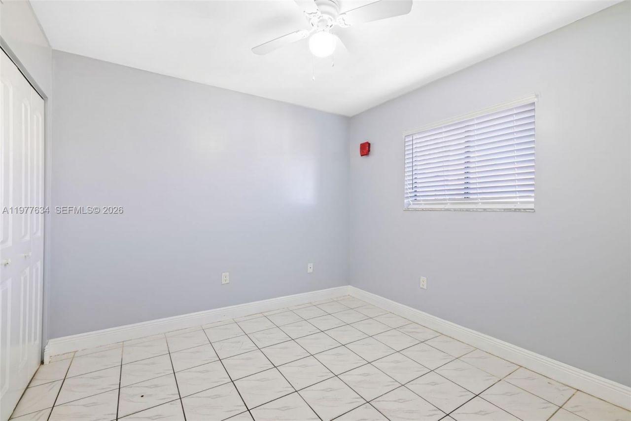 5400 W 21st Ct, Unit 402, Hialeah, FL 33016 Photo