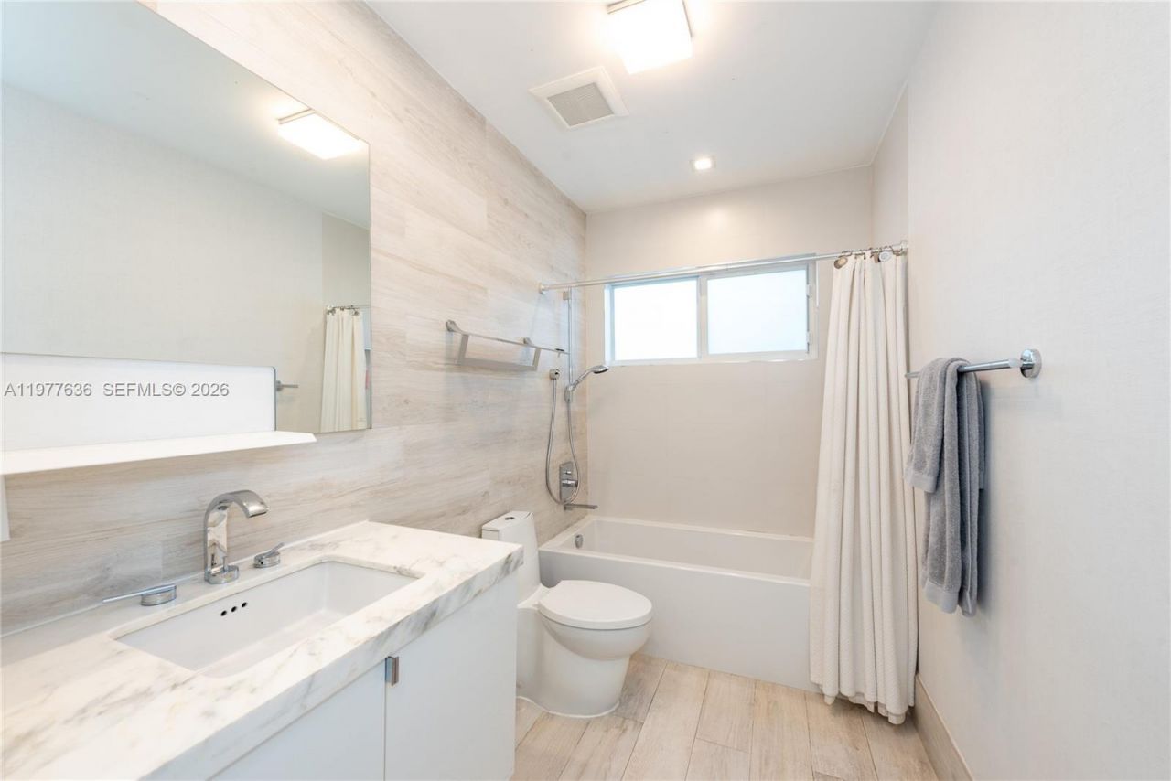 829 Malaga Ave , Coral Gables, FL 33134 Photo